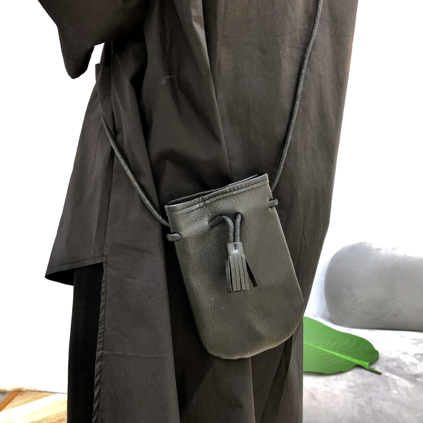 Women's Genuine Leather Handmade Mori Style First Layer Cowhide Phone Bags