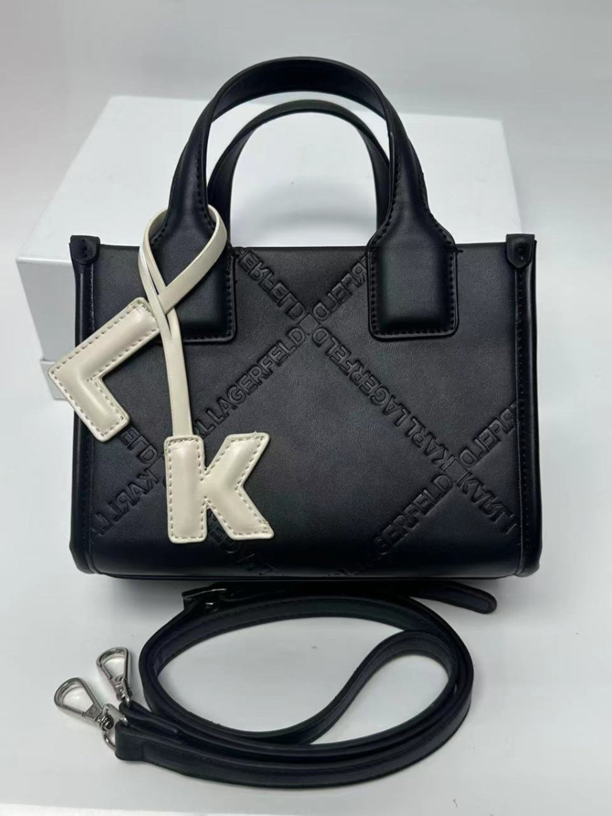 New Creative Women's Fashionable Embossed Portable Small Square Bags