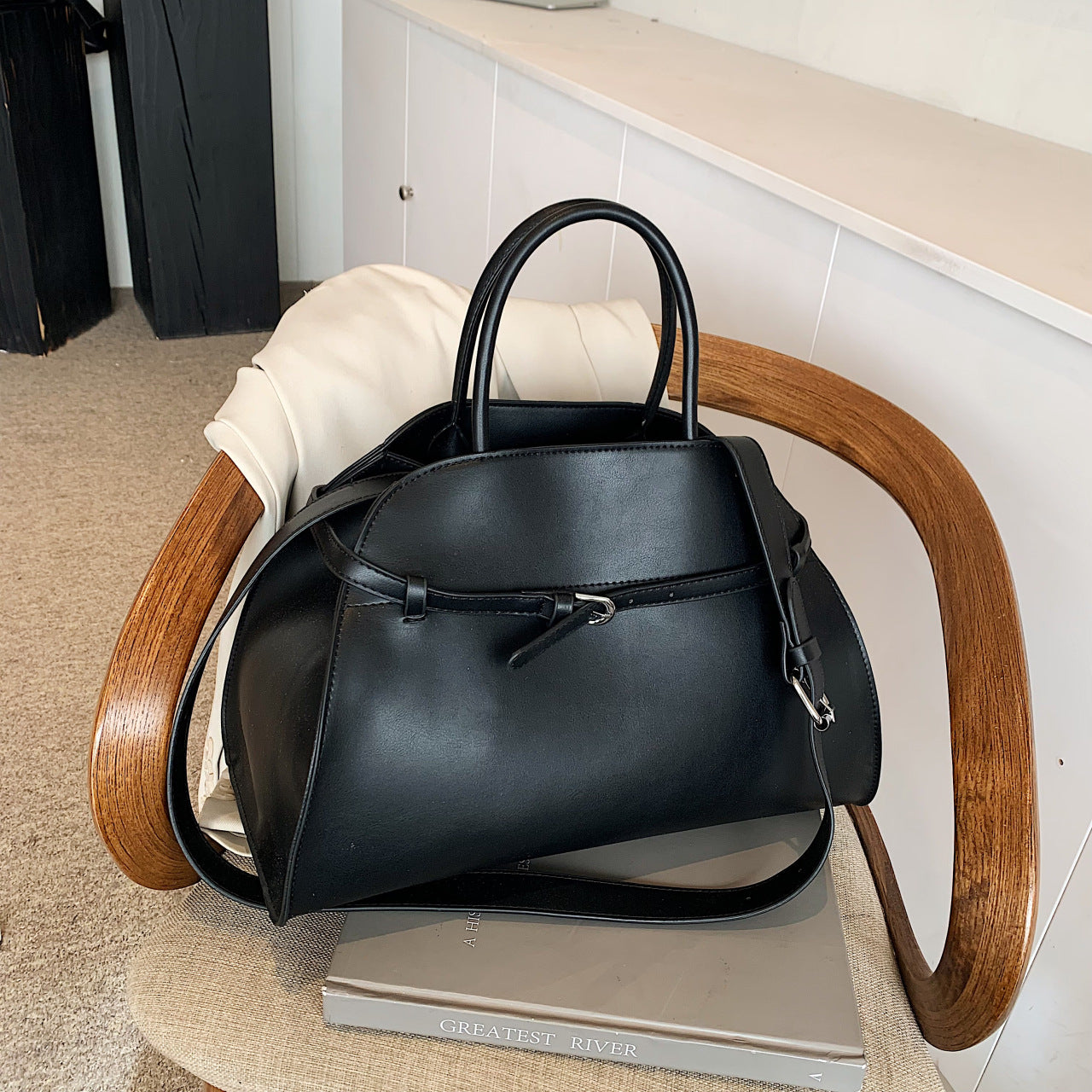 Women's Large Capacity Vintage Loose Fashion Design Tote Bags