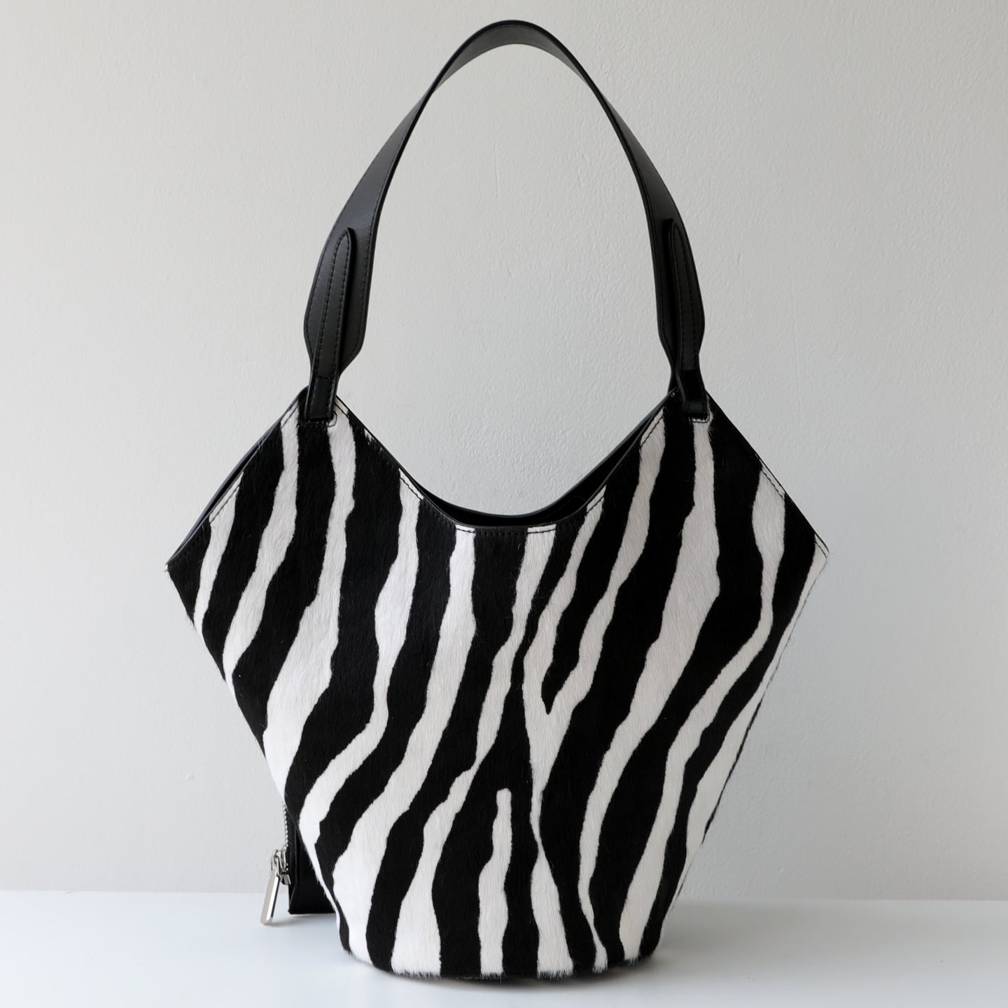 Women's Commuter Fashion Frosted Cowhide Portable Simple Large Capacity Bags