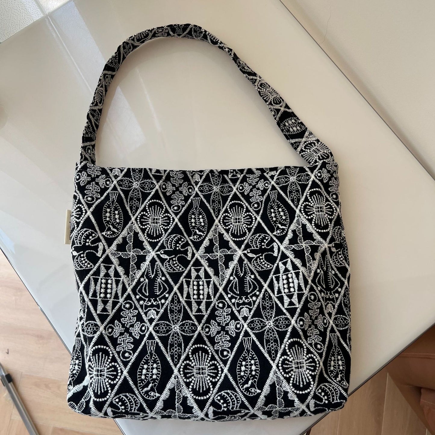 Women's Cloth Artistic Retro Handmade Designer Embroidered Shoulder Bags