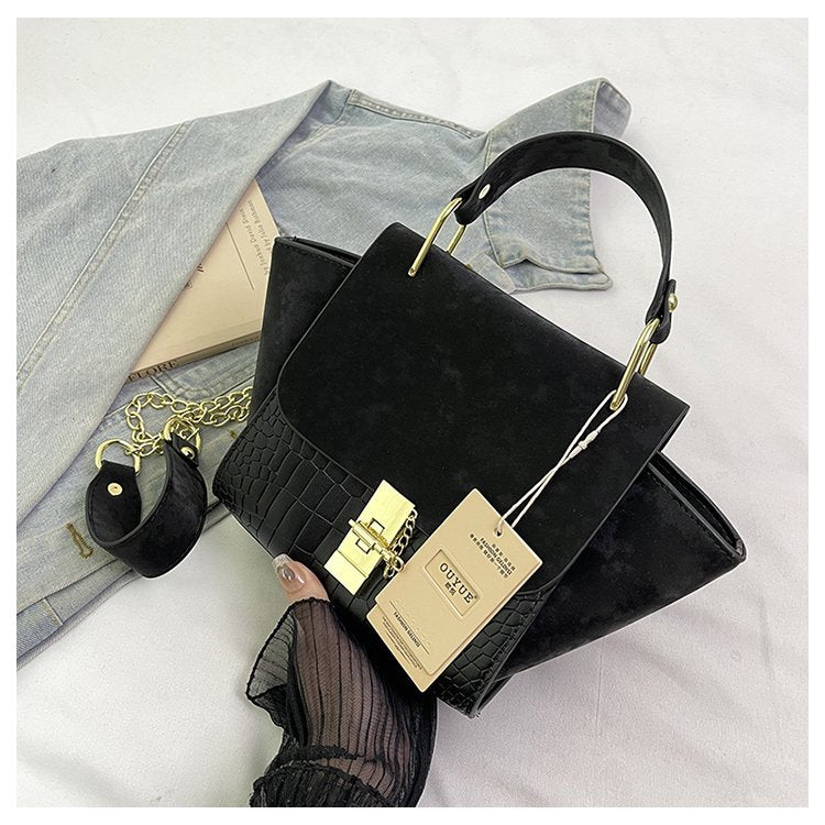 Women's Retro Design Popular Chain Portable Bags