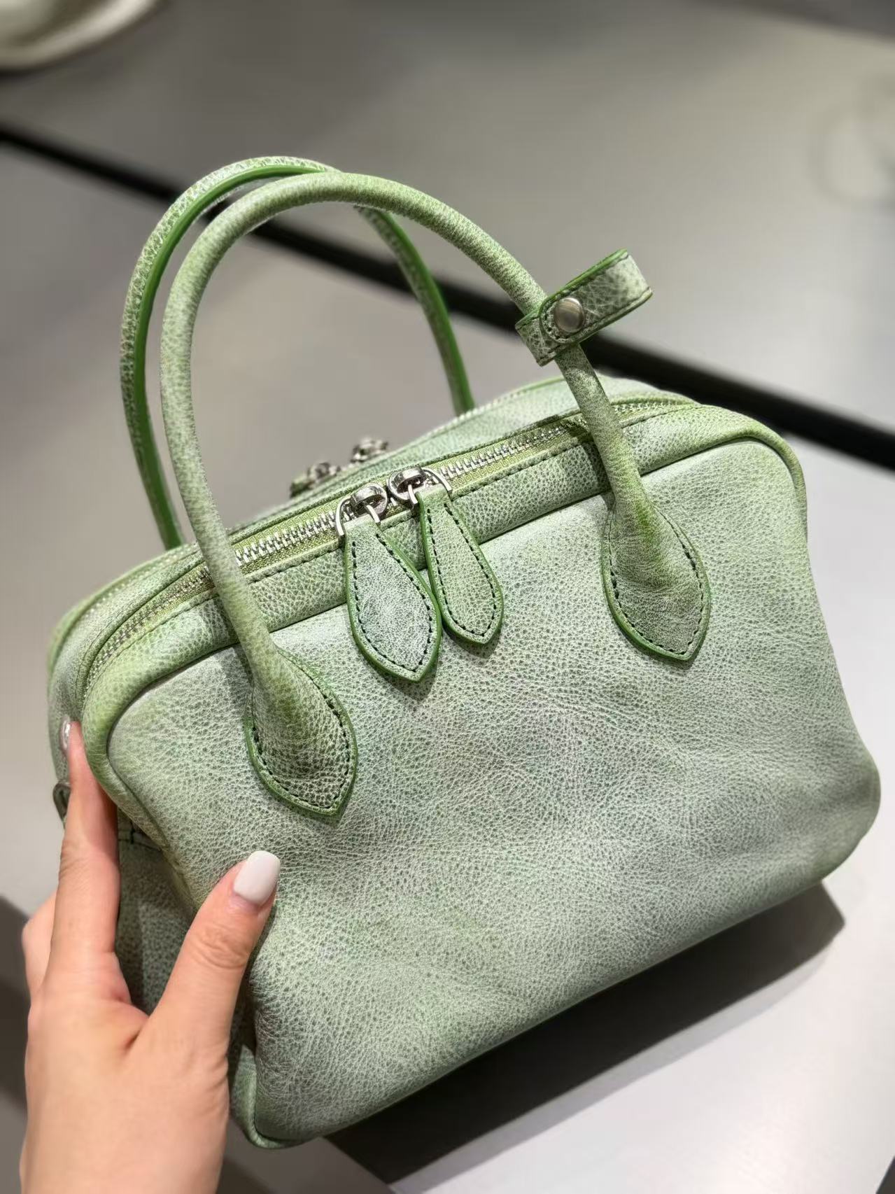 Women's Classic Fashion First Layer Cowhide Boston Women's Handbag