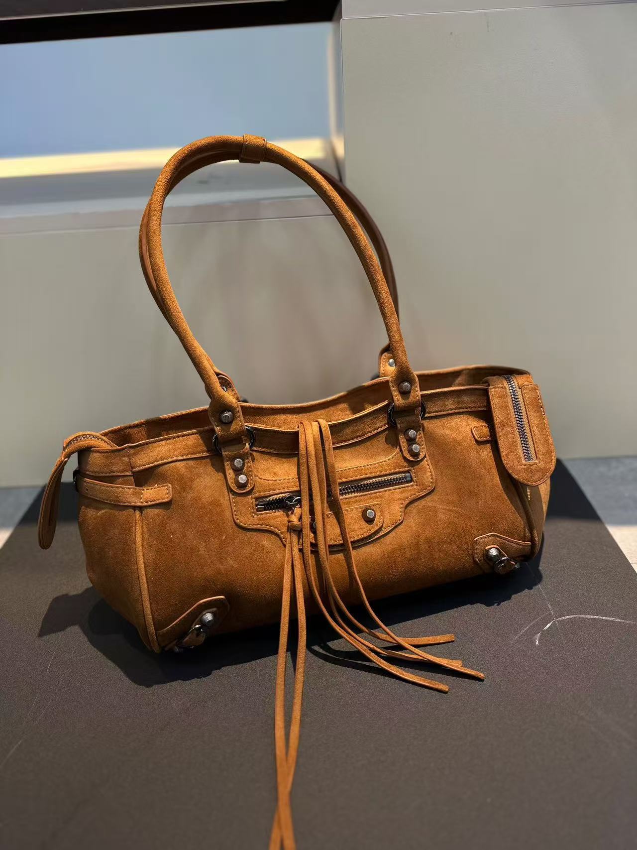 Women's Contrast Color Retro Cowhide Frosted Large Capacity Suede Motorcycle Women's Shoulder Bag
