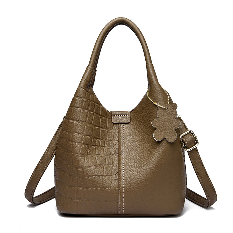 Pretty Women's Fashion Western Style Commuter Women's Handbag