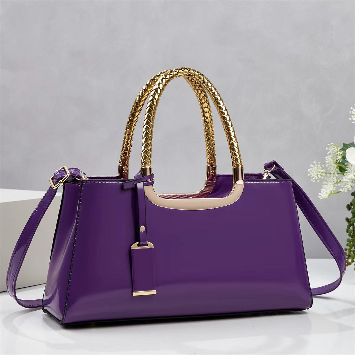 Women's Patent Leather Glossy Wedding Celebration Red Bridal Women's Shoulder Bag