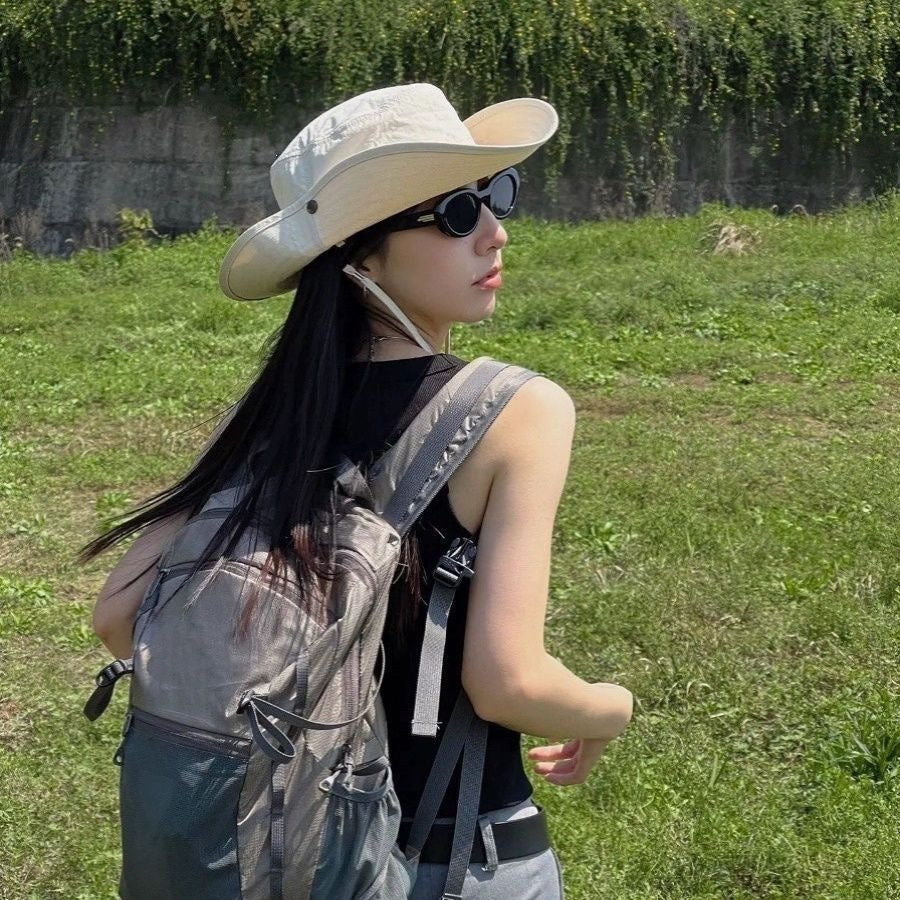 Renaissance Lightweight Waterproof Tourism On Foot Women's Backpack