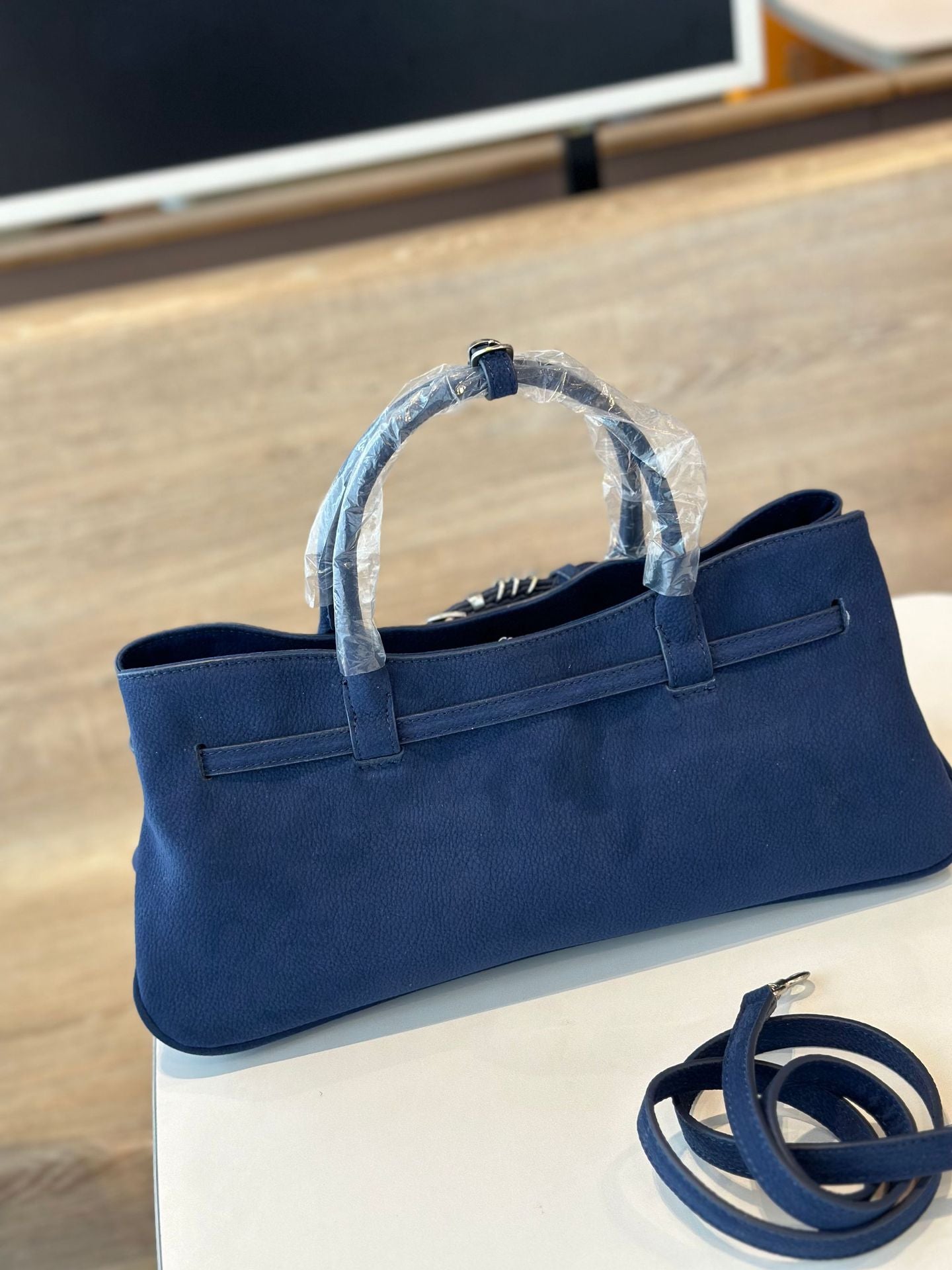 Design Vintage Genuine Leather Frosted Suede Women's Handbag