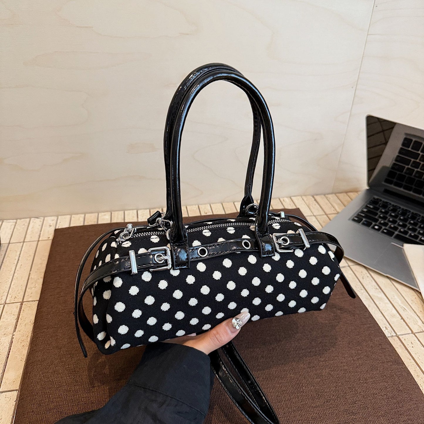 Fashionable Sausage Dog Baguette Minority Fashion Handbags