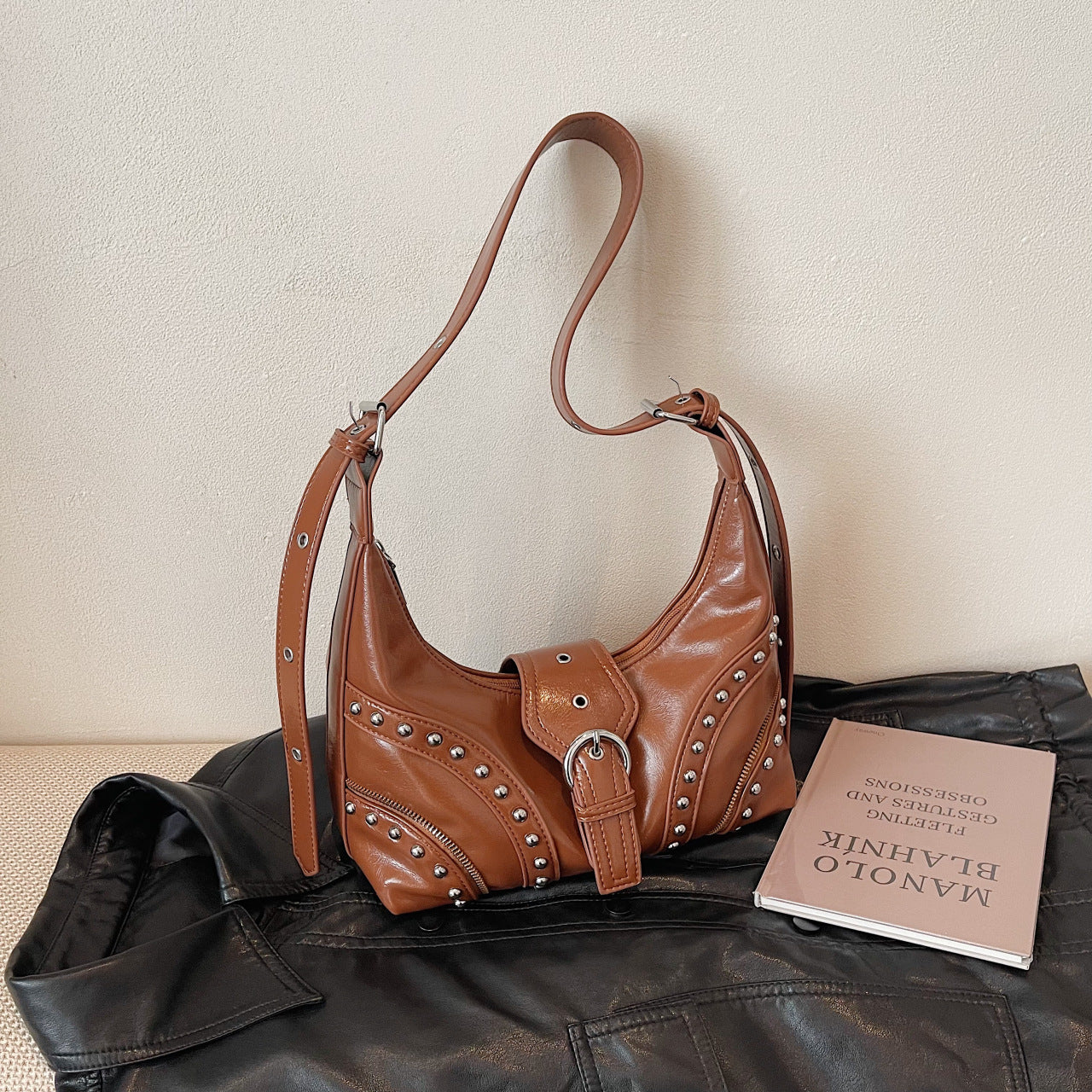 Women's Niche Retro Style Fashion Trend Underarm Bags
