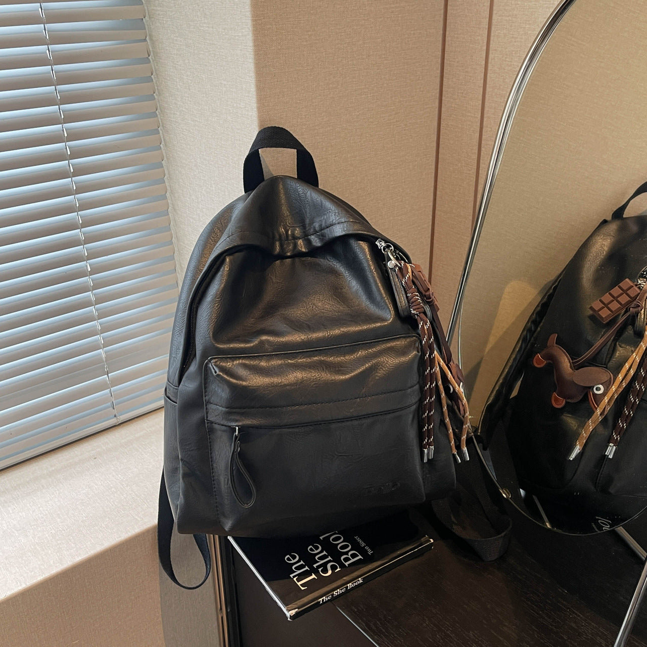 Women's Vintage Fashion Simple Leather Female College Large Capacity Versatile Backpacks