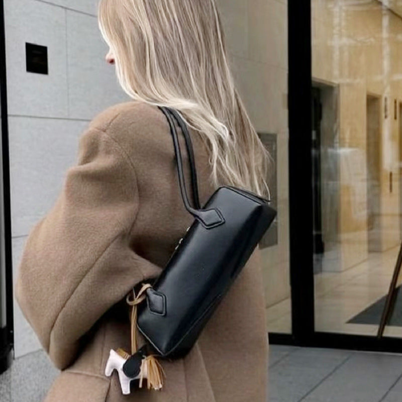 Versatile Cool Nana Sausage Baguette Simple Underarm Bag