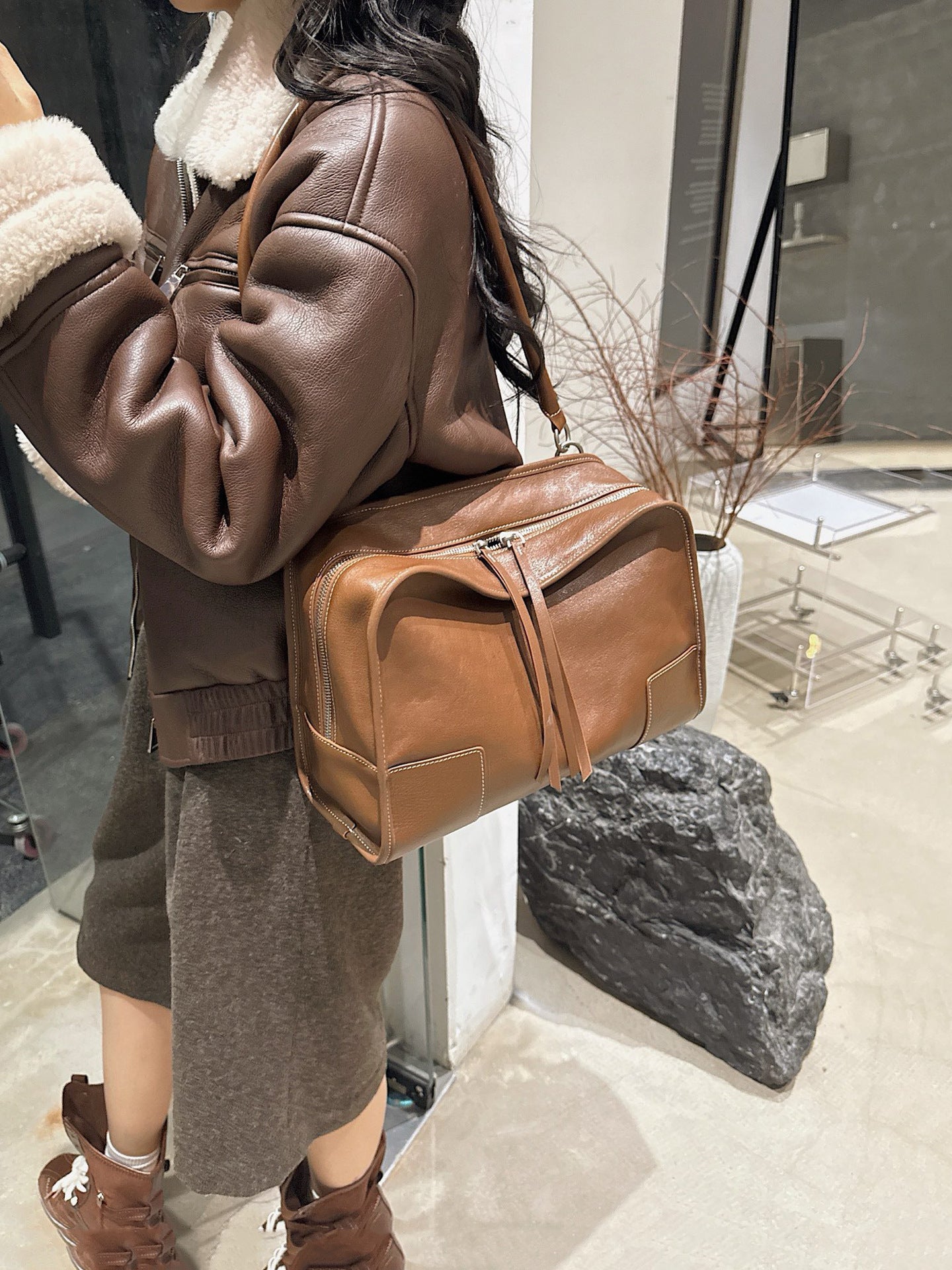 Women's Tanned Leather Cowhide Bowling Boston High-grade Large Tote Bag