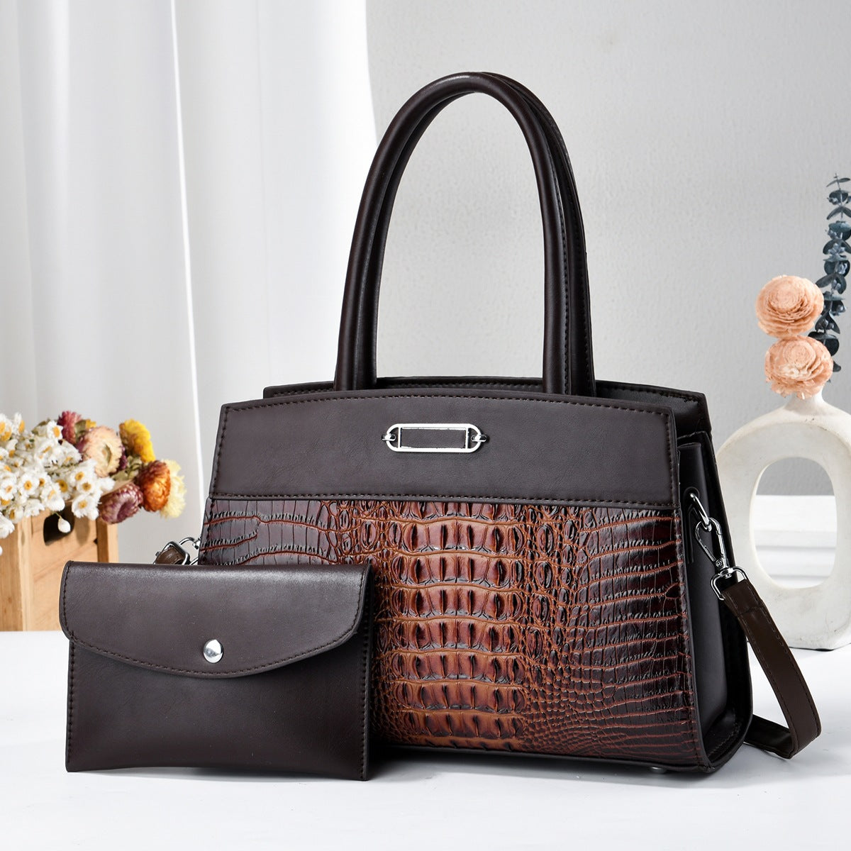 Crocodile Pattern Stitching Fashion Good-looking Large Handbags