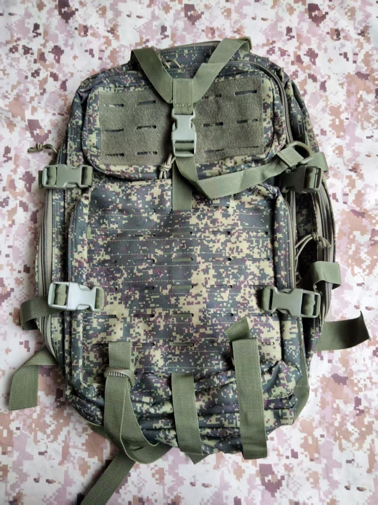 Glamorous Hiking Large Capacity Waterproof Hard-wearing Sports Backpack