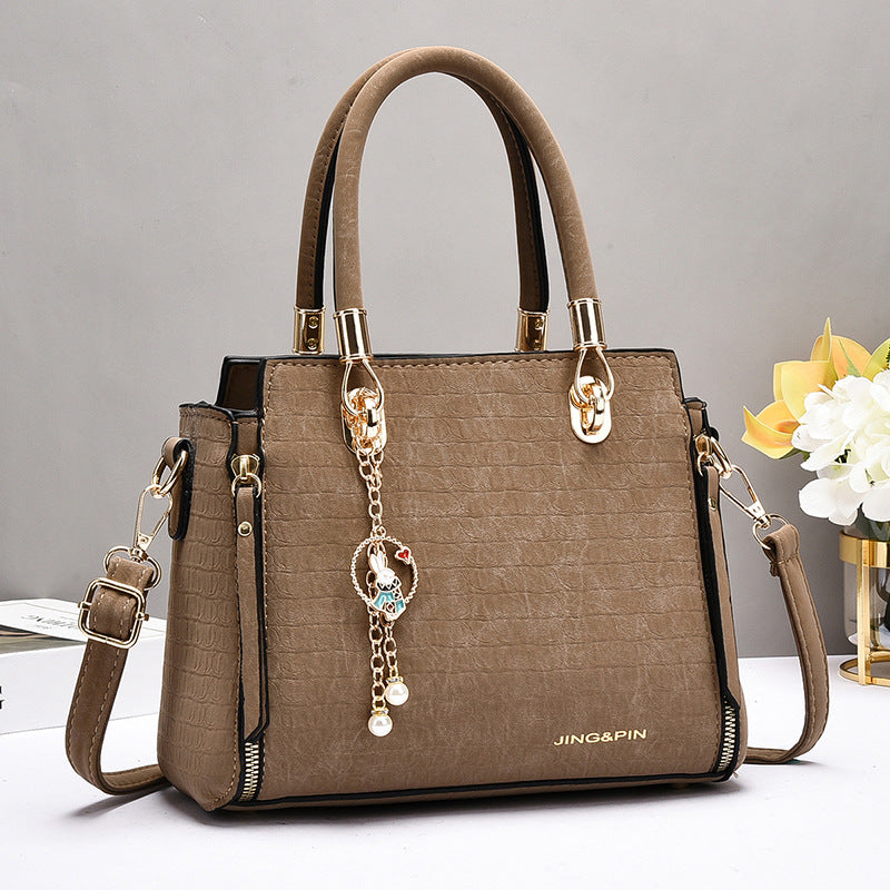 Women's Niche Fashion Large Capacity Portable Women's Shoulder Bag