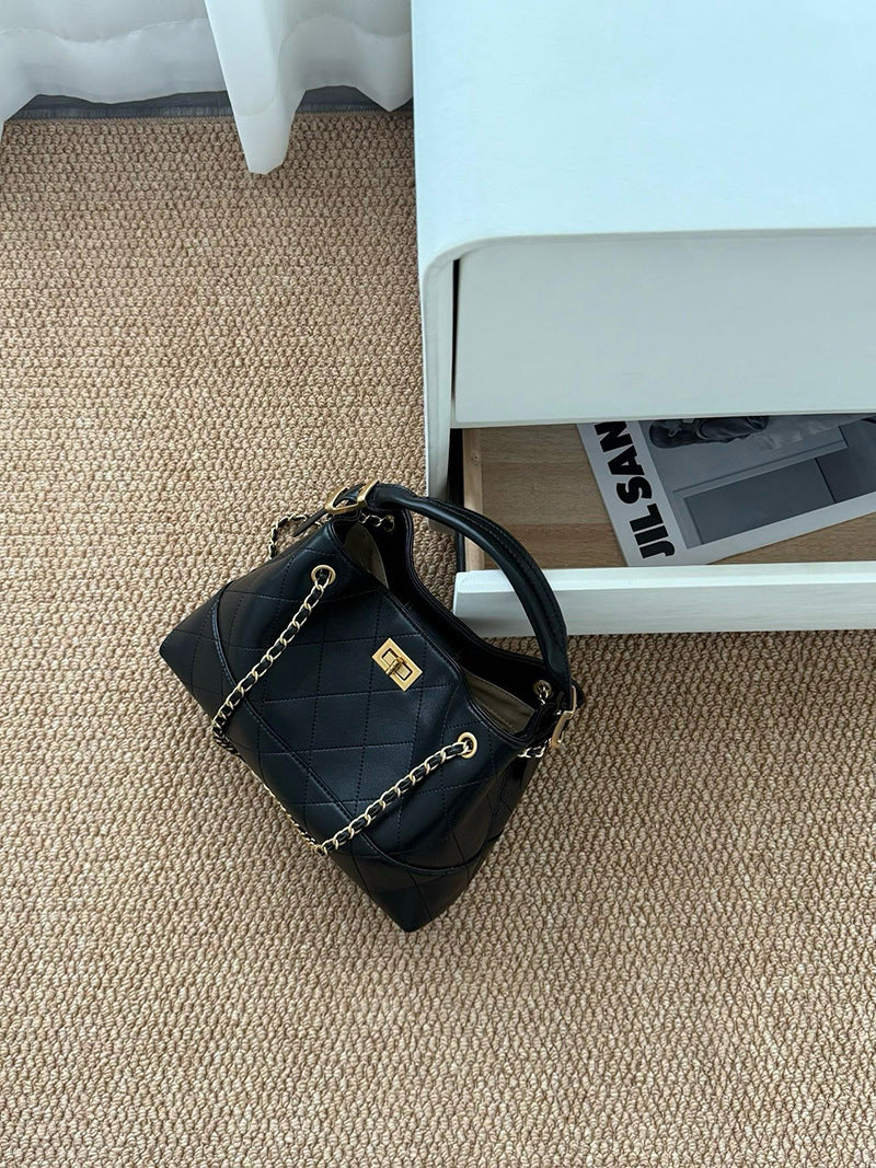 Classic Style Rhombus Chain Female Commuter Carrying Bags