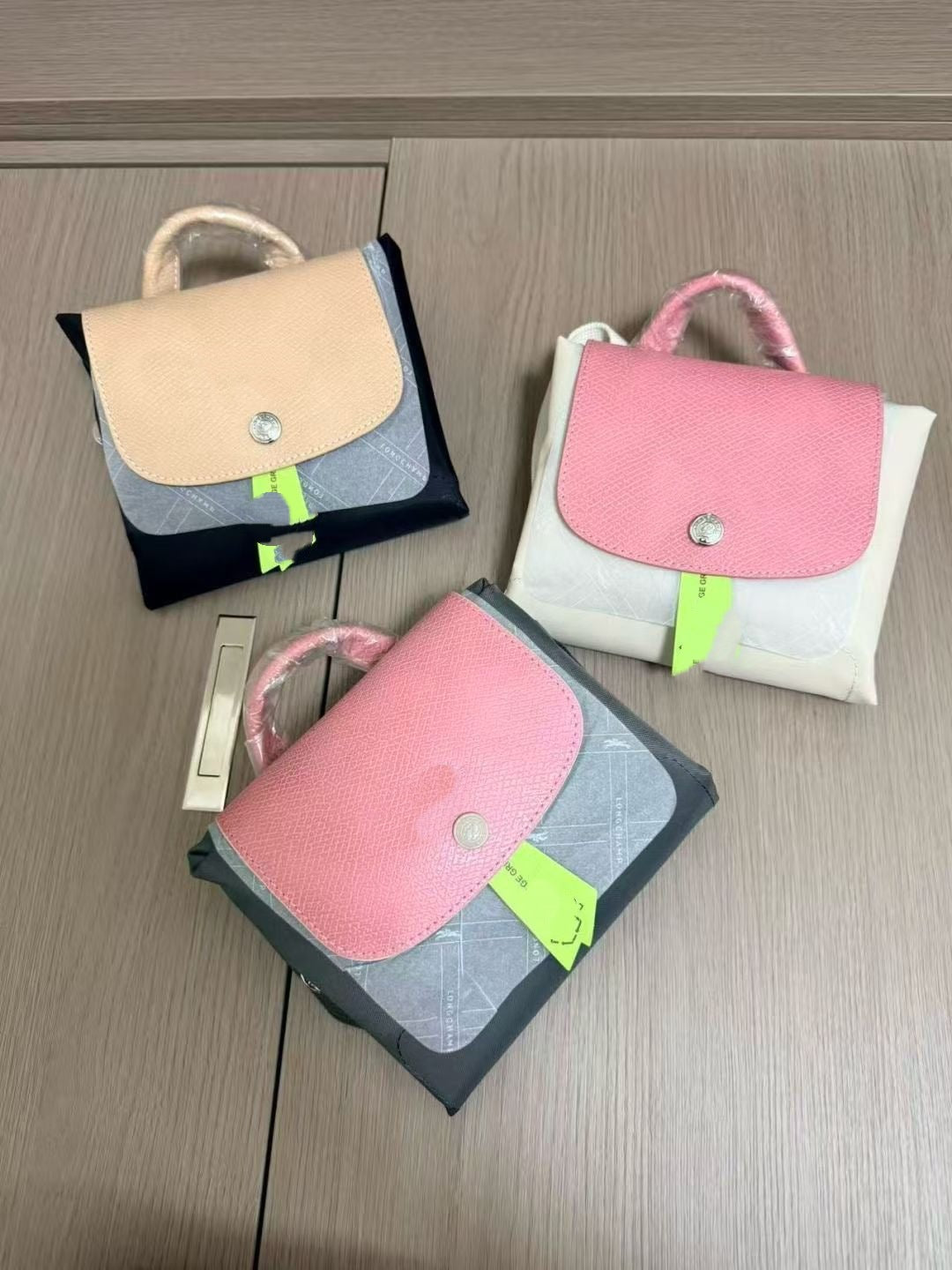 Women's French Nylon Waterproof Foldable Large Capacity Women's Messenger Bag