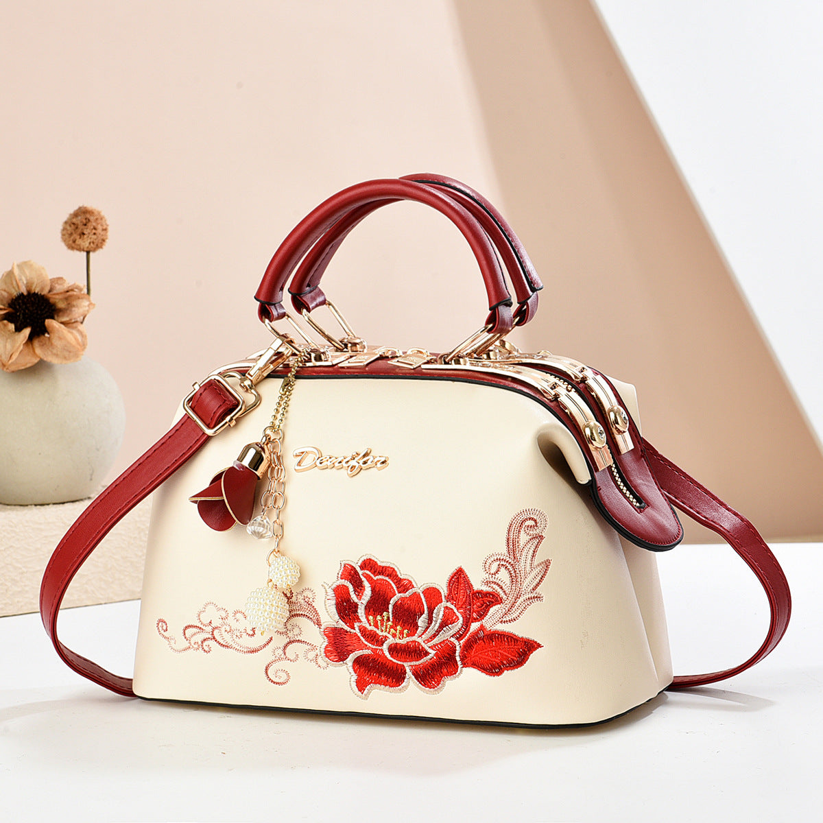Women's Fashionable Embroidered High-grade Large Capacity Gift Bags