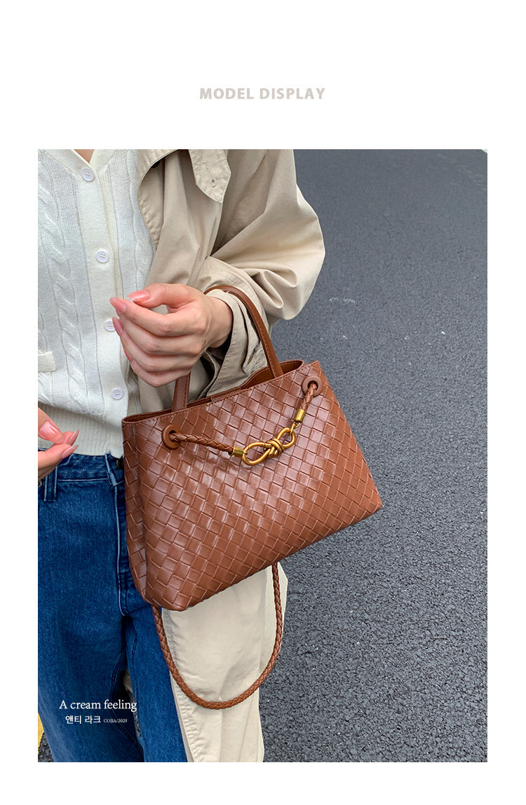 Large Capacity Vintage Weave Autumn Commuter Handbags