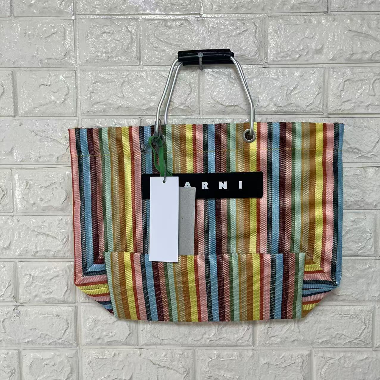 Women's Woven Aluminum Portable Straw Shopping Tote Bag