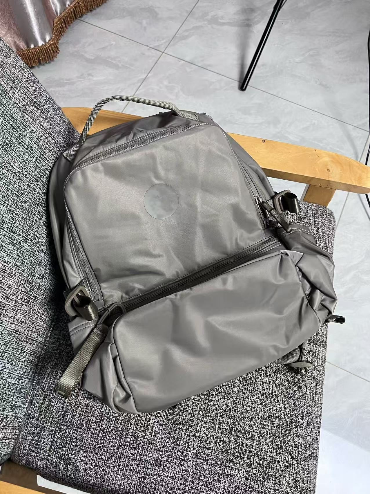 Creative Sufficient Computer Yoga Fitness Pass Leisure Backpack