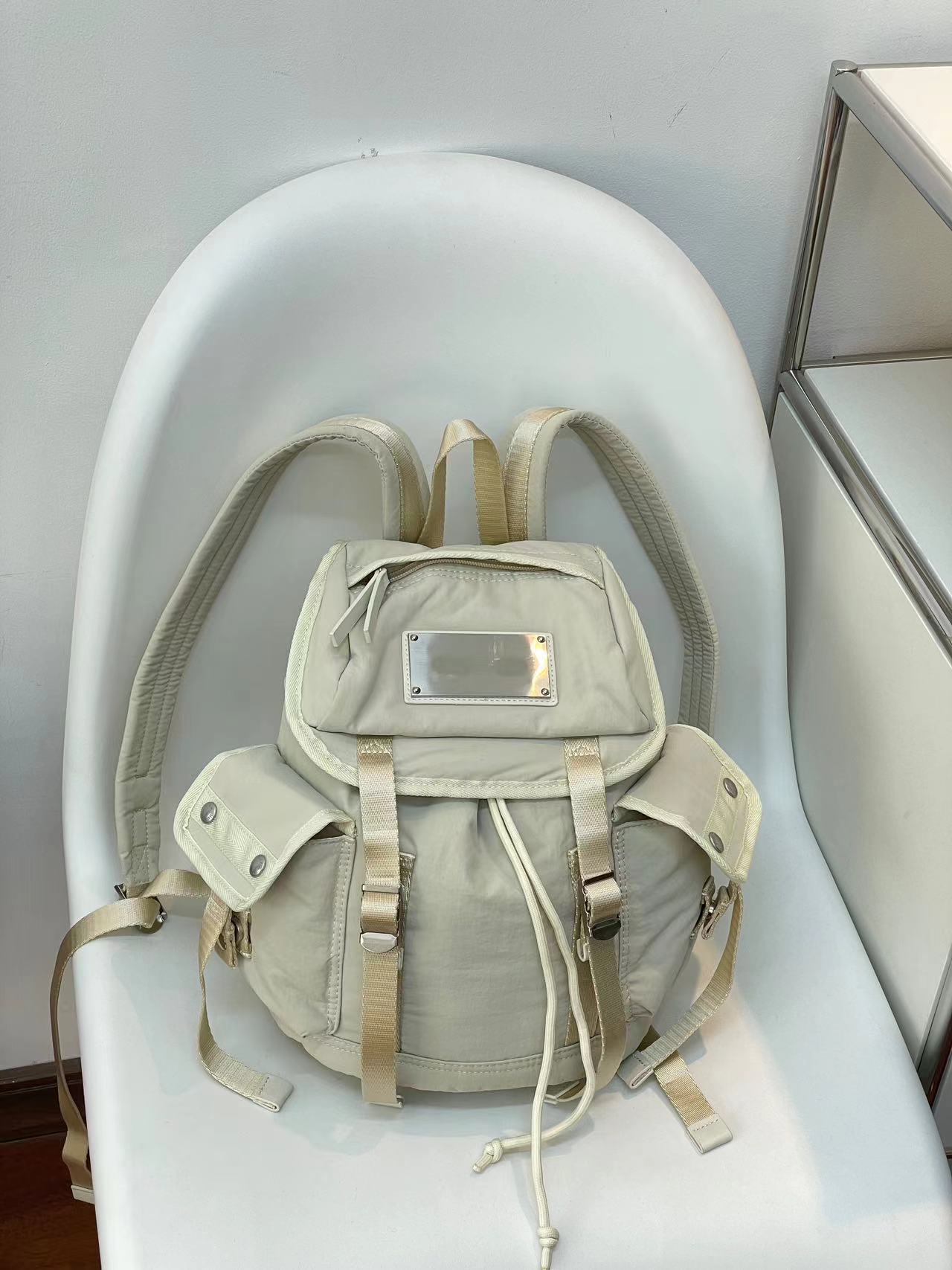 Cool Nylon Large Metal Label Waterproof Leisure Backpack
