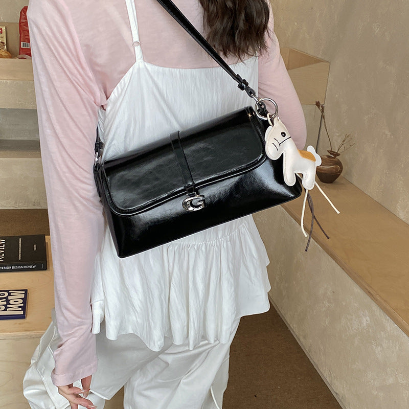 Women's Today Popular Niche Summer Versatile Light Underarm Bag