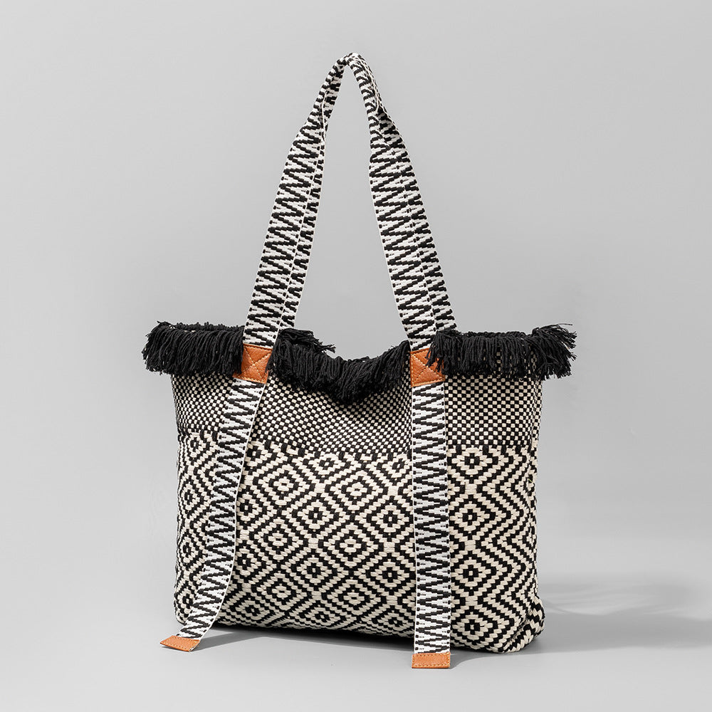 Canvas Large Capacity Female Tassel Seaside Holiday Women's Shoulder Bag