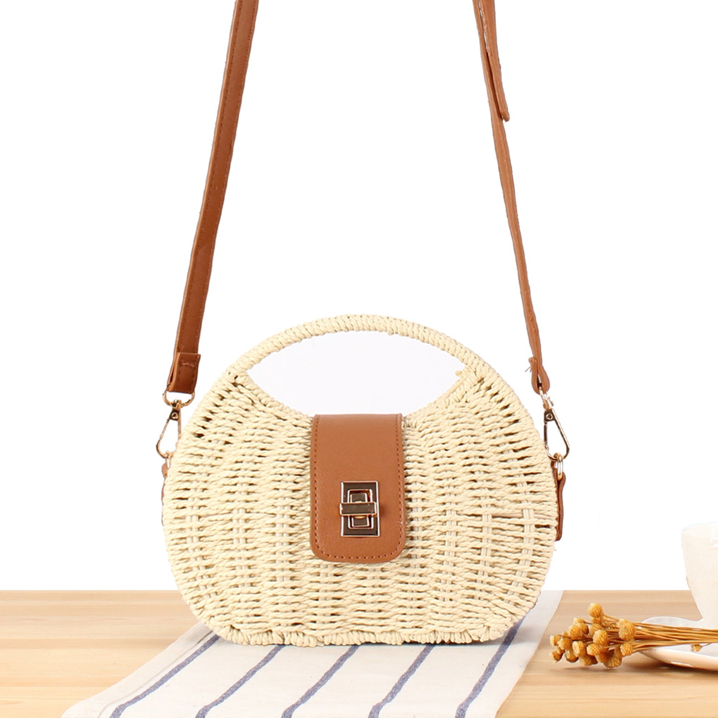 Women's French Fashion Woven Straw Seaside Vacation Beach Daily Women's Messenger Bag