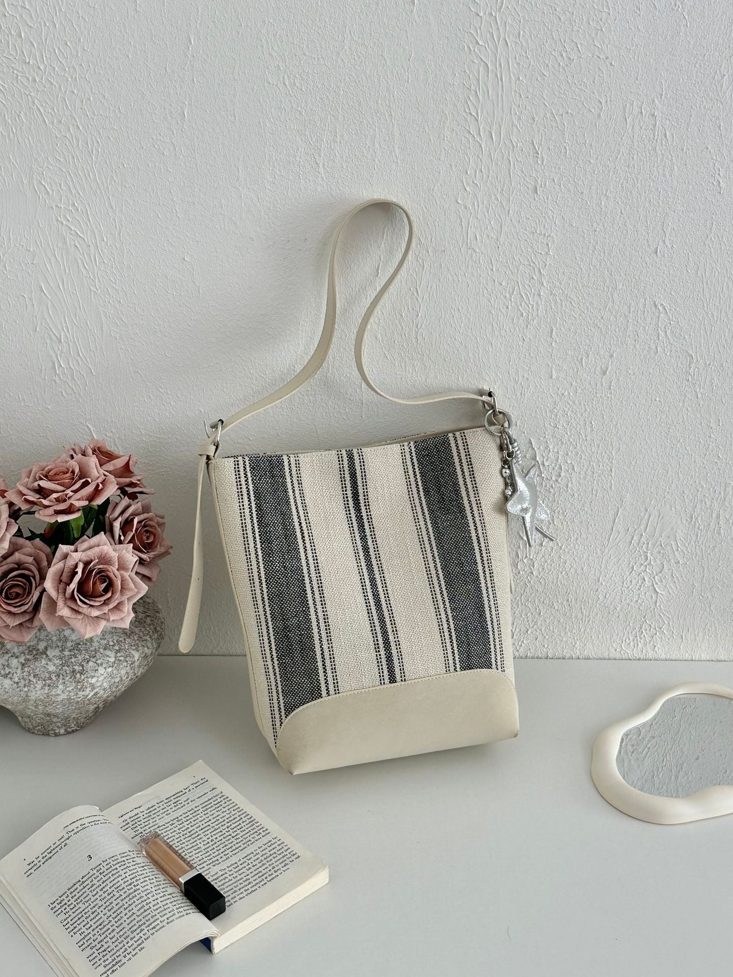 Vintage Stripe Idle Style High Sense Women's Shoulder Bag