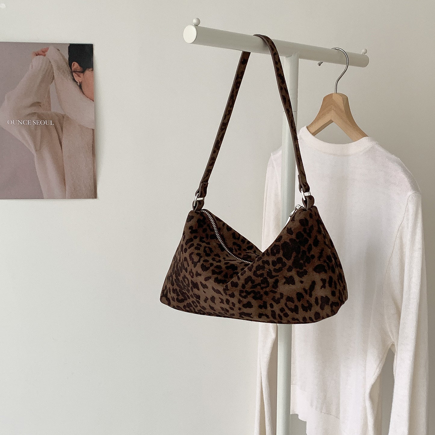 Korean Style Daily Commuter Solid Color Suede Women's Shoulder Bag