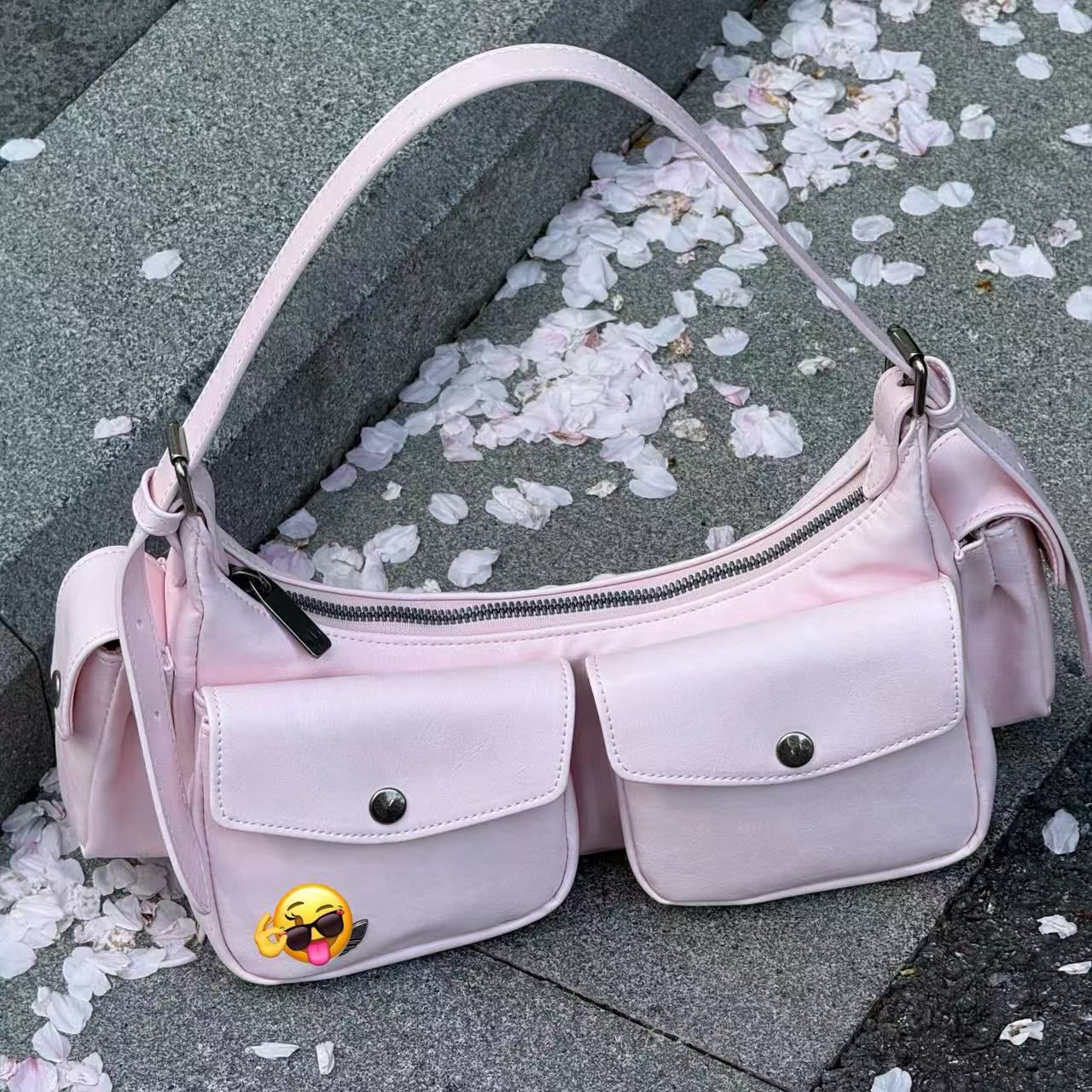 Women's Adi Clover Vintage Leather Get One Women's Messenger Bag