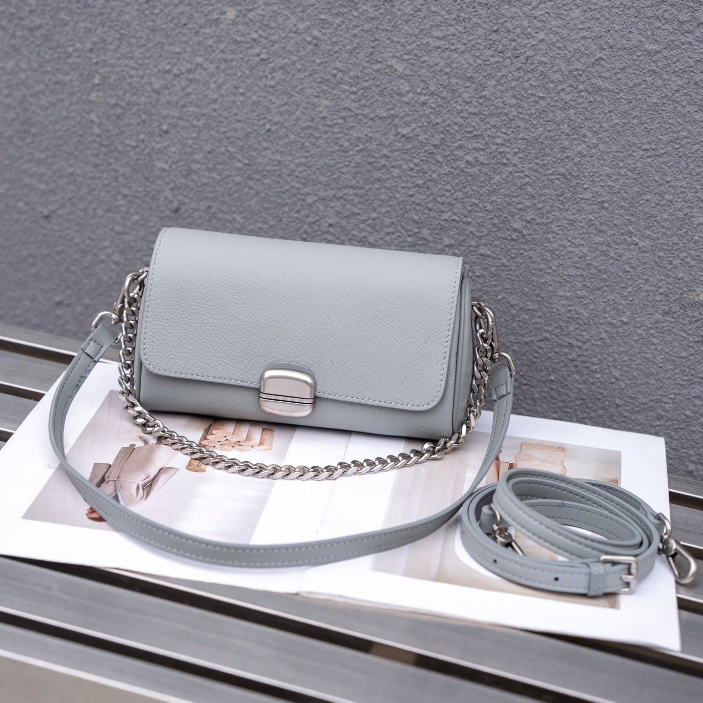 Women's Genuine Leather Design Envelope High-grade Commute Women's Shoulder Bag