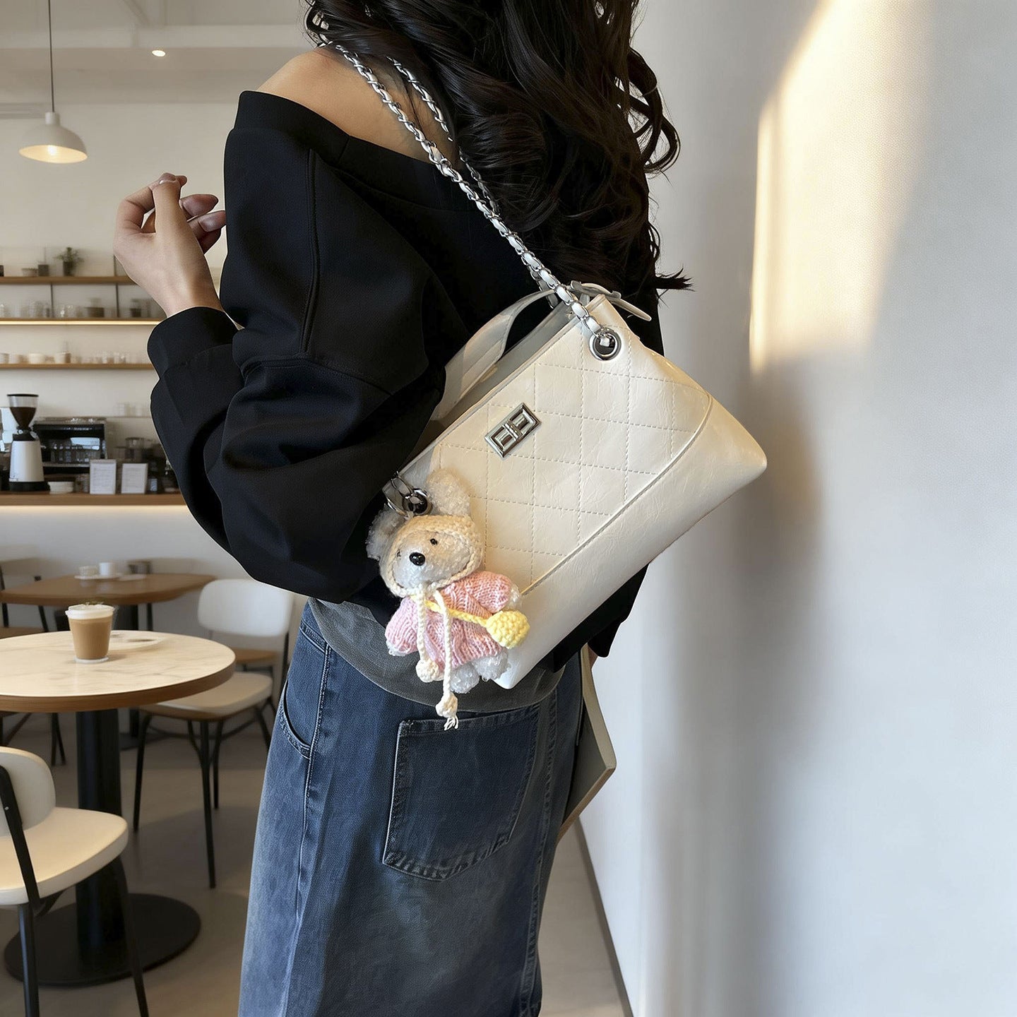 Women's High-grade Rhombus Chain Fashionable Fashion Commuter Bucket Bags