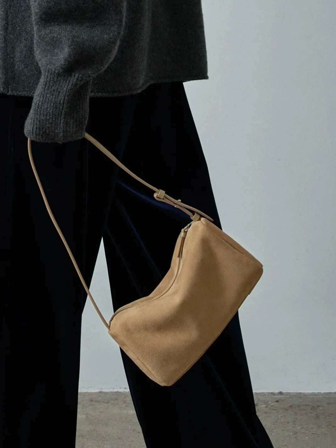 Korean Style Niche Retro Pillow Sheepskin Solid Color Underarm Bag
