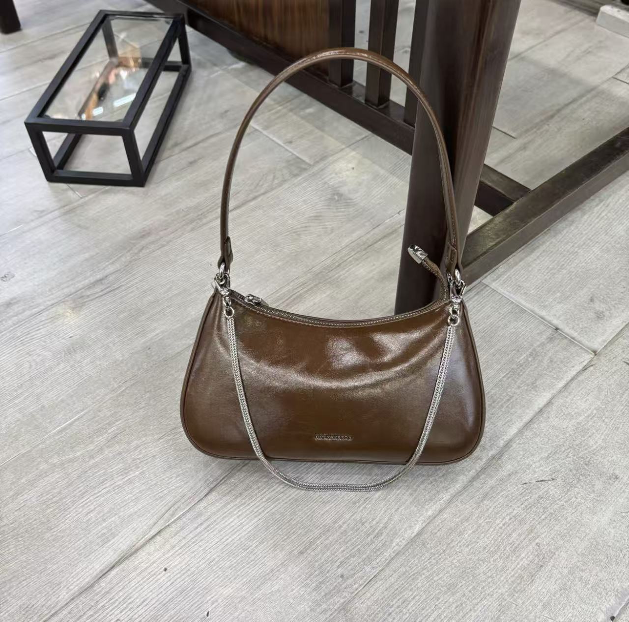 Women's Niche High-grade French Style Chain Baguette Simple Underarm Bag