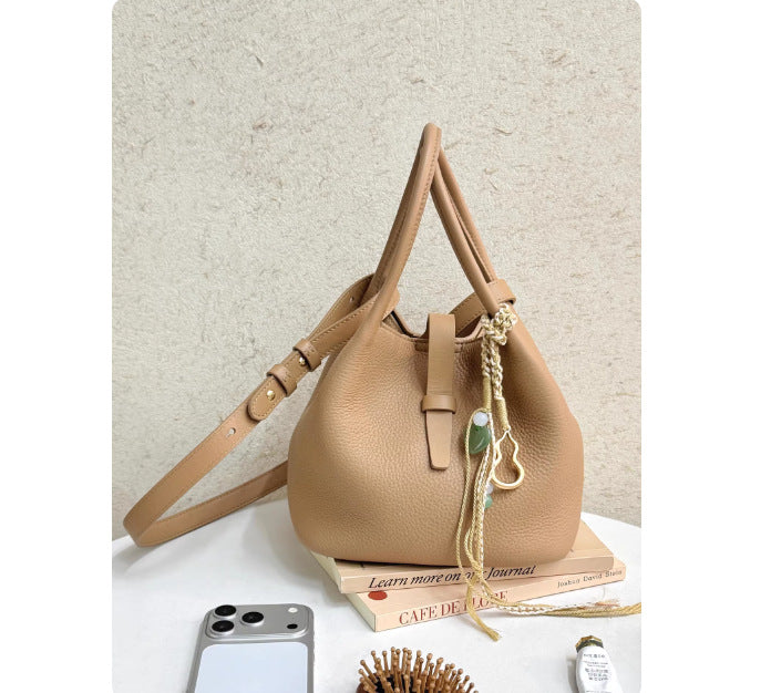 Women's Echo Vegetable Basket Cowhide Portable Bucket Bag