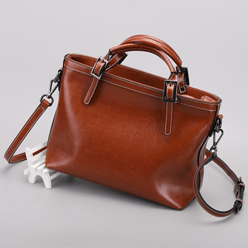 Women's Summer Vintage Leather Simple Commute Cowhide Women's Shoulder Bag