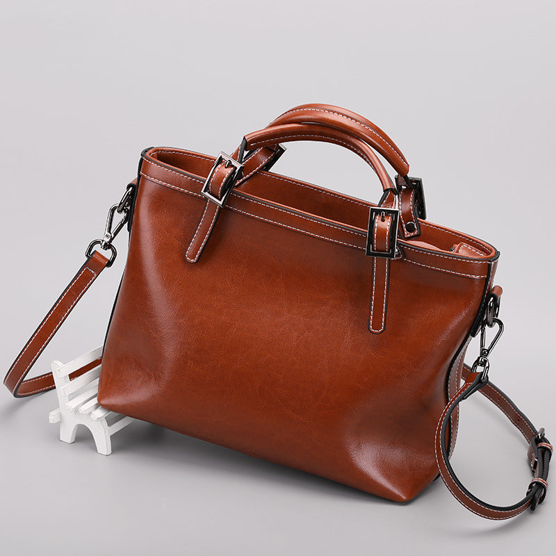 Women's Summer Vintage Leather Simple Commute Cowhide Women's Shoulder Bag