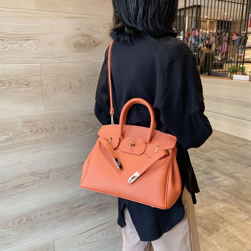 Trendy Charming Women's Big Fashionable Retro Women's Shoulder Bag