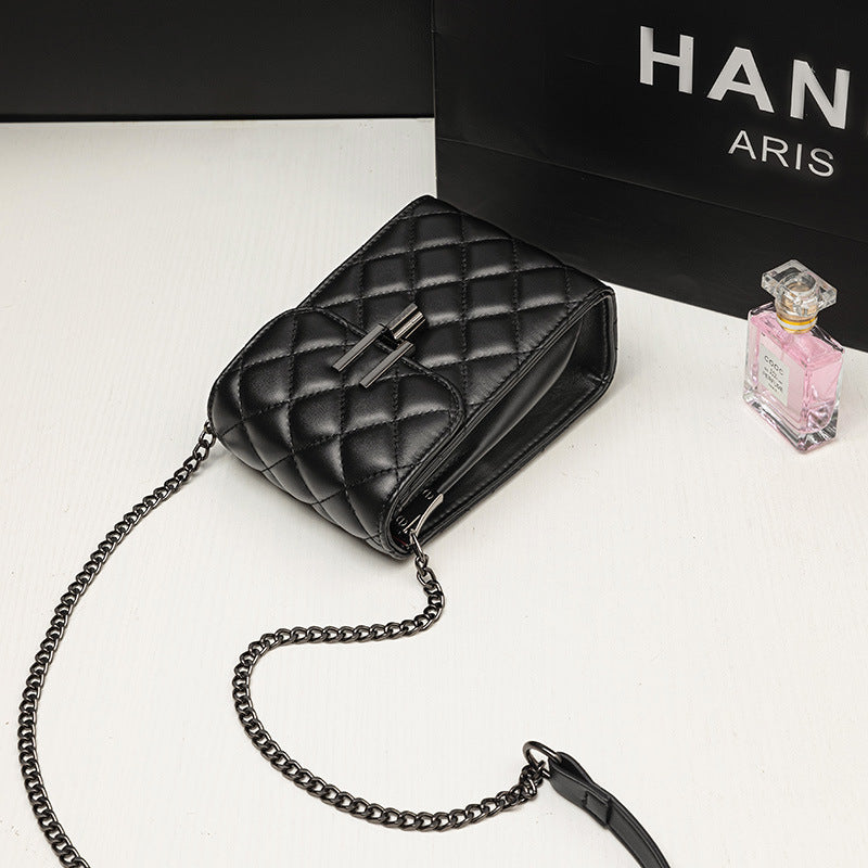 Attractive Women's Pin Classic Style Rhombus Women's Shoulder Bag