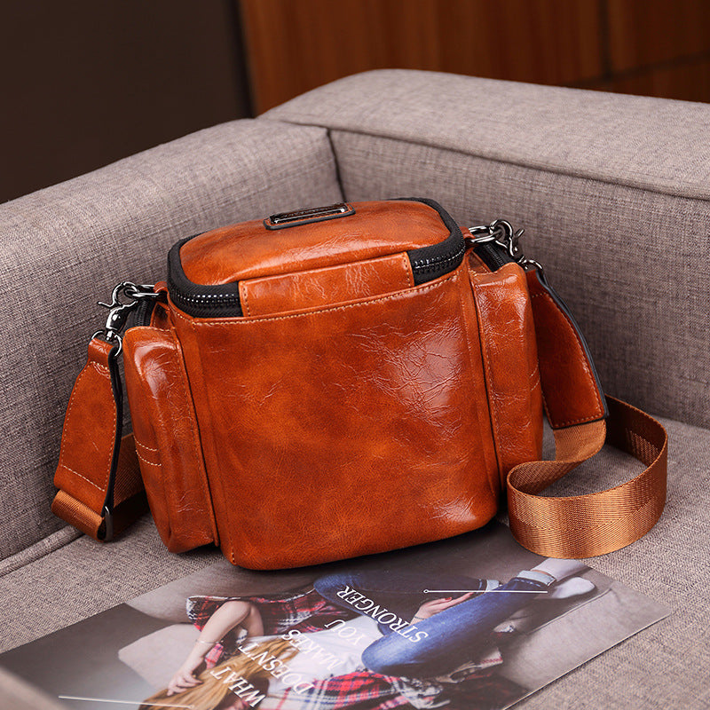 Women's Retro Fashion Circular Large Capacity Women's Shoulder Bag