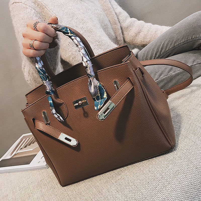 Trendy Charming Women's Big Fashionable Retro Women's Shoulder Bag
