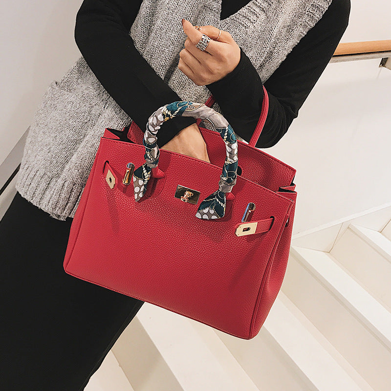 Trendy Charming Women's Big Fashionable Retro Women's Shoulder Bag