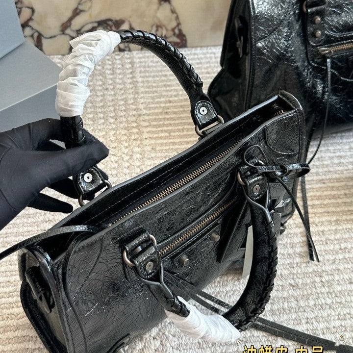 Locomotive Light Luxury Oil Wax Classic Bags