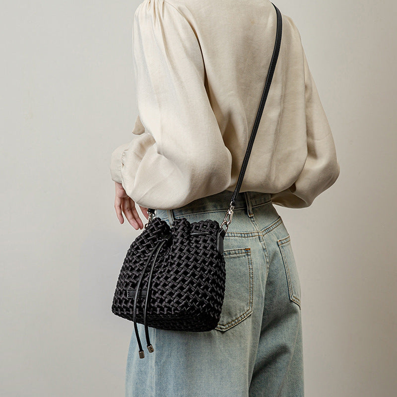 Classic Style Windmill Knot Hand-woven Mini Women's Messenger Bag