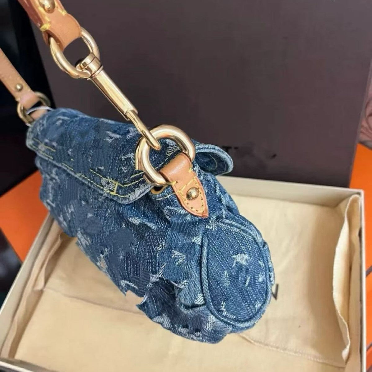 Donkey Underarm Denim Ingot Dumpling Twist Shoulder Bags