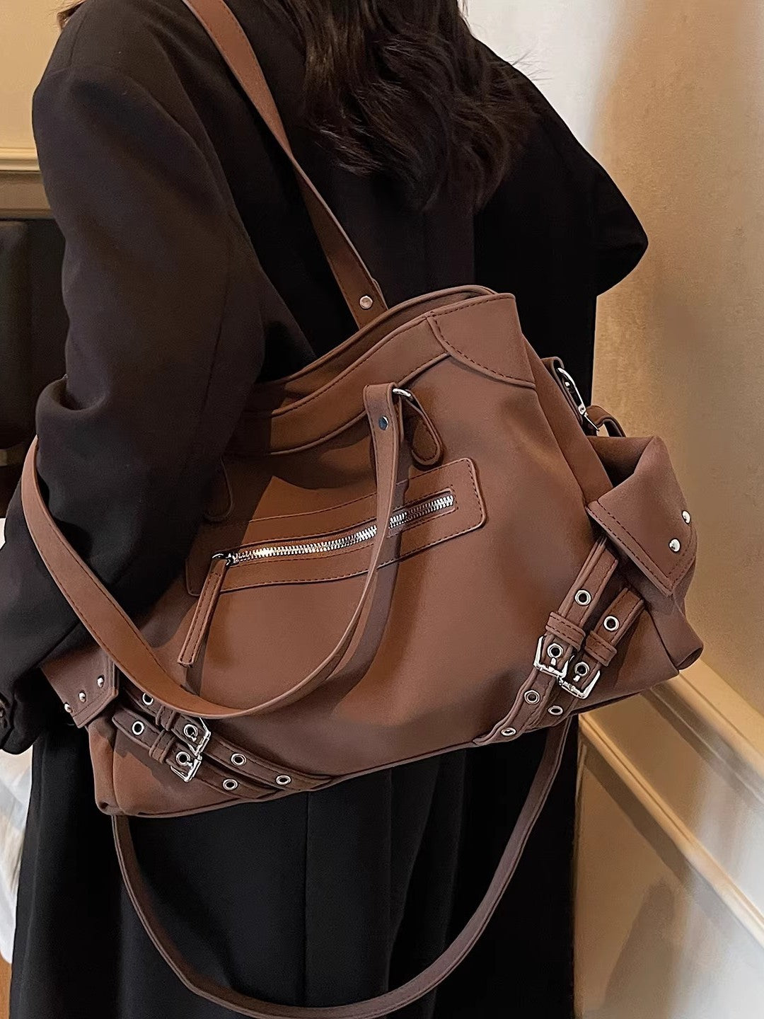 Women's Locomotive Style Suede Summer Fashion Retro Women's Messenger Bag