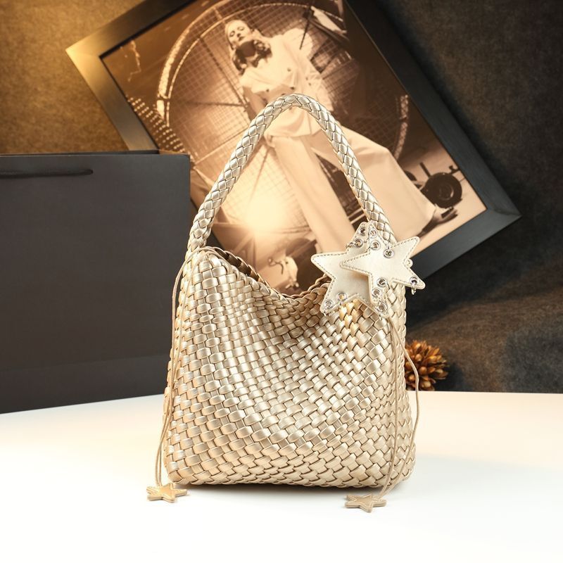 Women's Big Fashion Genuine Leather Trend Underarm Large Capacity Women's Handbag